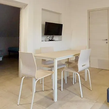 Apartment Brigida Bilocale 3 Posti Vicino Al Centro San Teodoro (Sardinia)